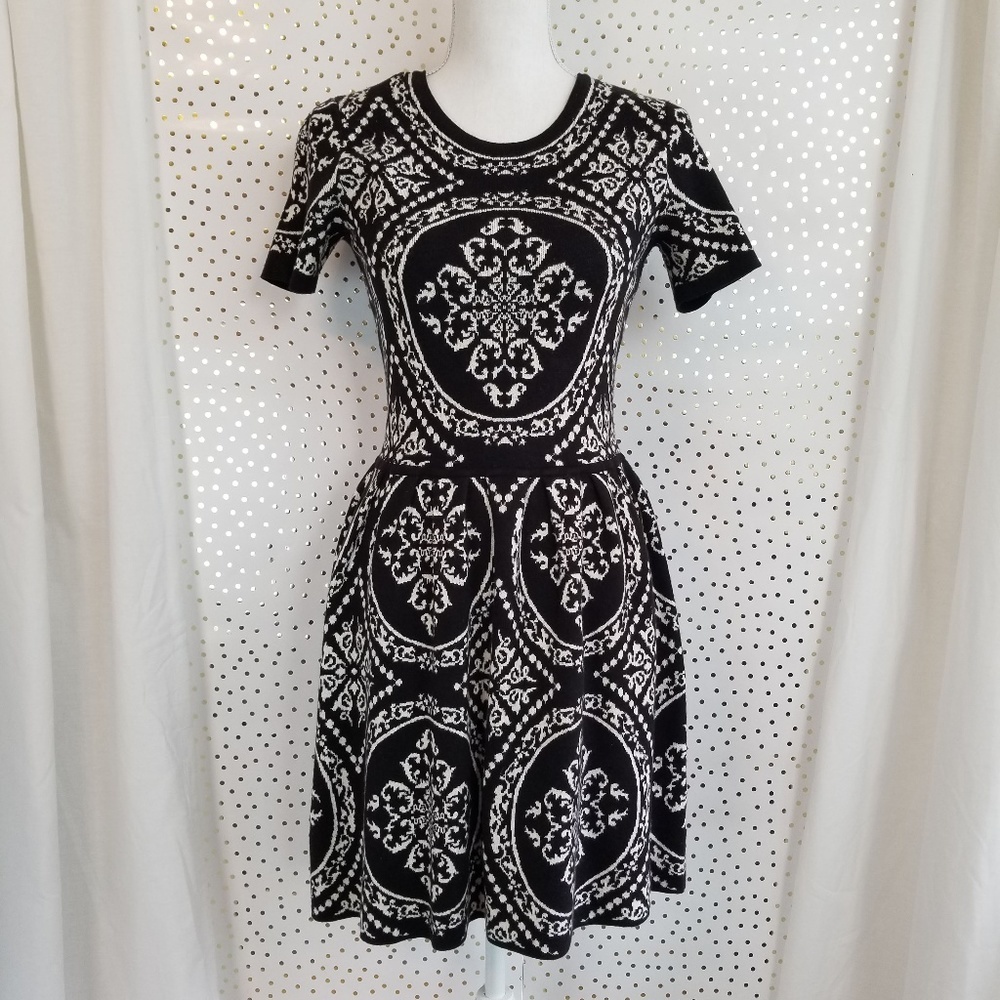 Romeo+Juliet Couture |  Intarsia Knit Dress